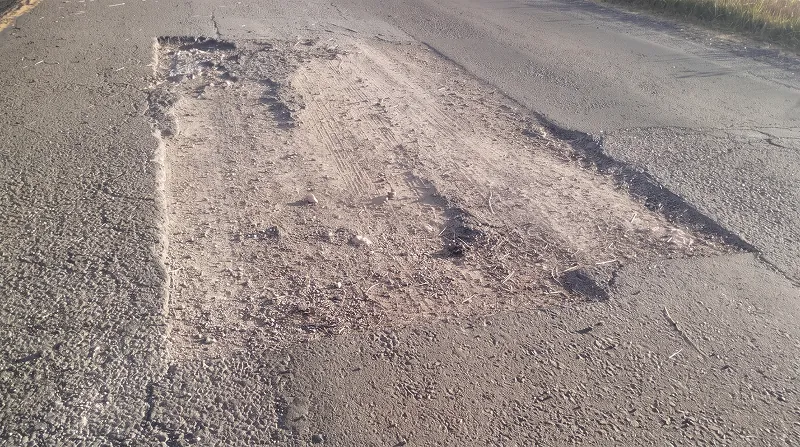 Bache reparado y desparejo en Ruta 18